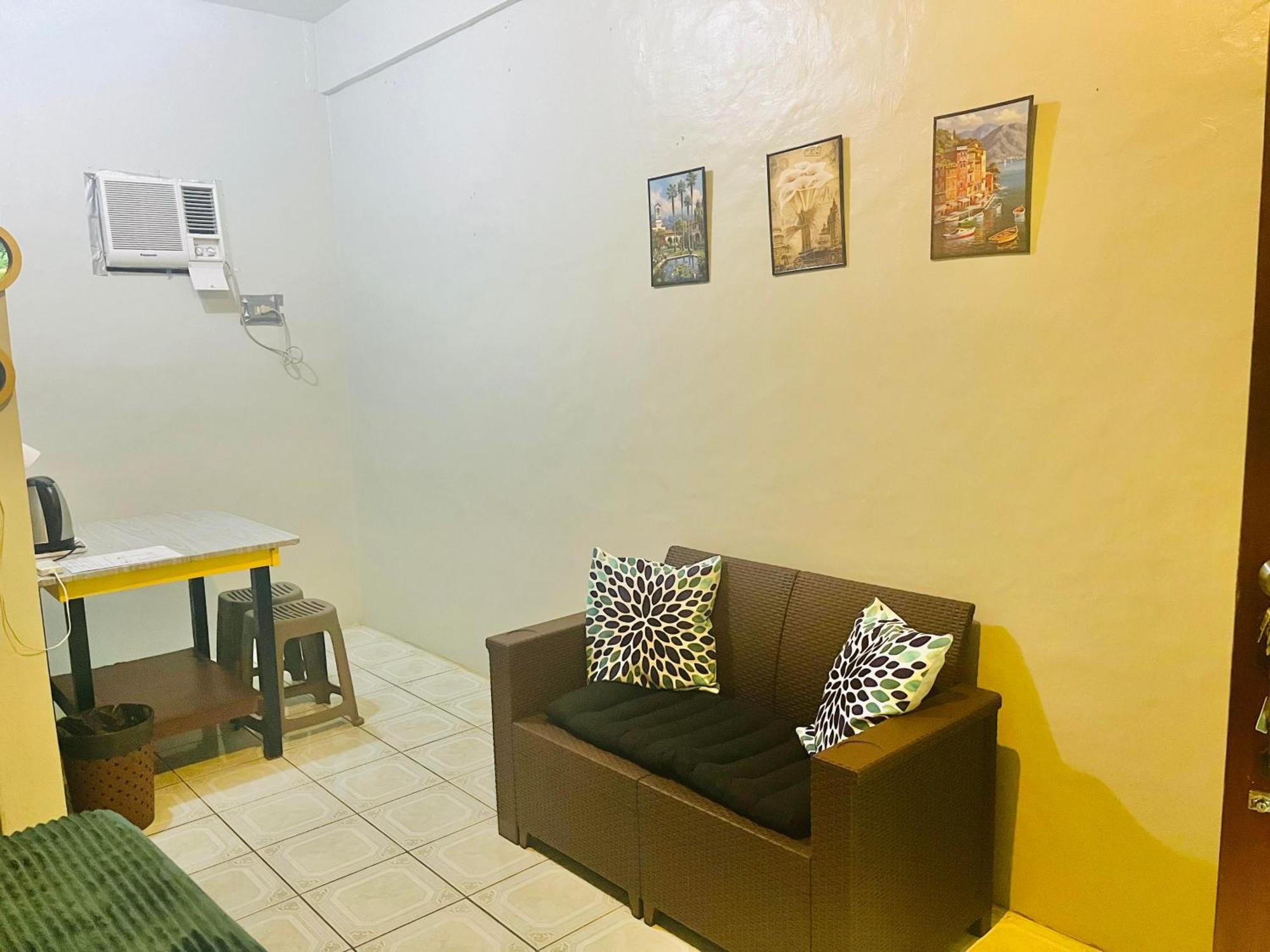 The Studio Byhome Puerto Princesa Exterior foto